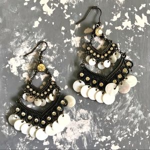 ‼️PRICE DROP‼️ Dangling Earrings with Topaz Stone